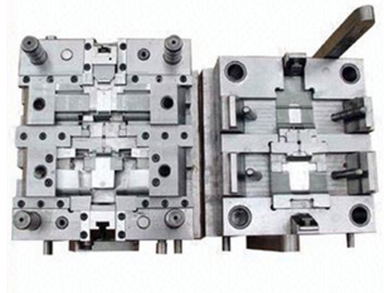 南宁精密塑料模-07